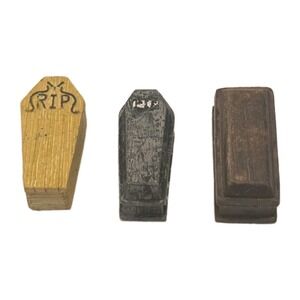LEMAX‎ SPOOKY TOWN HALLOWEEN VILLAGE Set Of 3 Coffins  2007